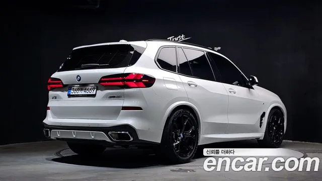 BMW X5 xDrive 40i M Sport — Фото автомобиля 2
