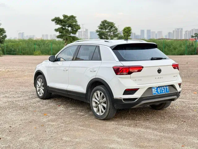 Volkswagen T-Roc — Фото автомобиля 8