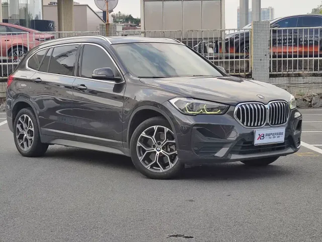 BMW X1 — Фото автомобиля 3