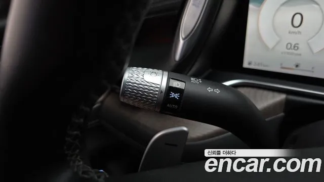 Genesis G90 Бензин 3.5 турбо AWD — Фото автомобиля 28