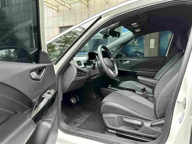 Volkswagen ID.3 — Фото автомобиля 4