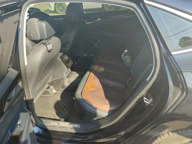 Volkswagen Passat — Фото автомобиля 11