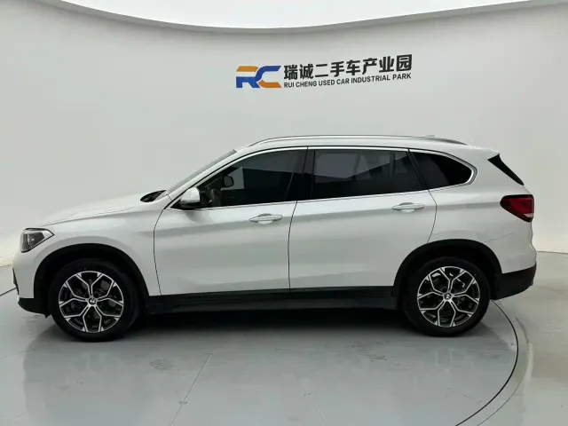 BMW X1 — Фото автомобиля 3