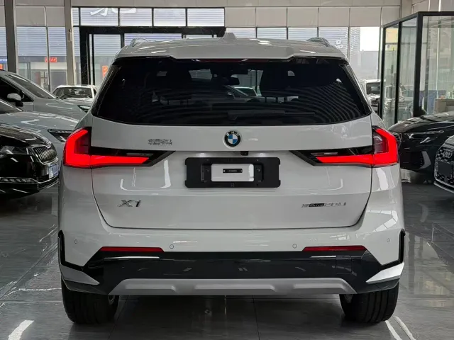 BMW X1 — Фото автомобиля 13