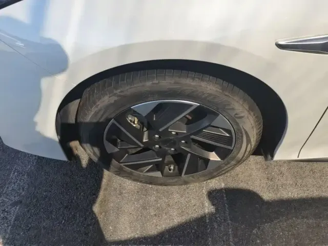 GAC Aion S Plus — Фото автомобиля 22