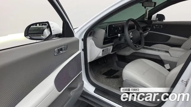 Hyundai Ioniq 6 — Фото автомобиля 15