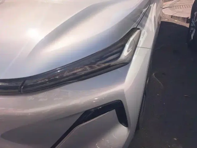 Geely Galaxy Starship 7 EM-i — Фото автомобиля 5