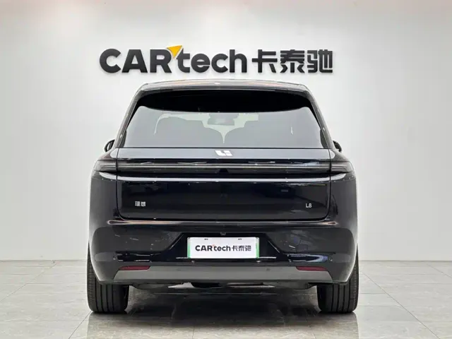 Li Auto L8 — Фото автомобиля 4