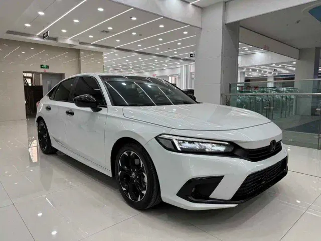 Honda Civic — Фото автомобиля 3