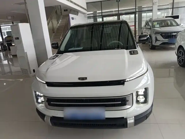 Geely ICON — Фото автомобиля 2