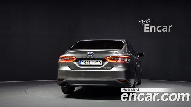 Toyota Camry — Фото автомобиля 4