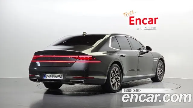 Genesis G90 Бензин 3.5 турбо AWD — Фото автомобиля 2