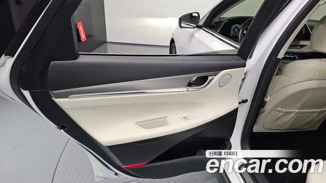 Hyundai Grandeur Новый Grandeur IG — Фото автомобиля 24