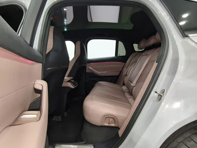 Nio EC6 — Фото автомобиля 9