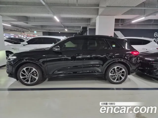 Audi Q5 45 TFSI quattro S Line — Фото автомобиля 2