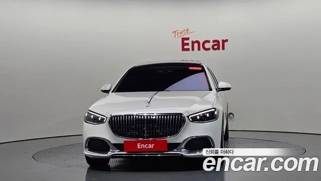 Mercedes-Benz S-Class — Фото автомобиля 3