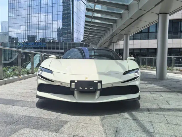 Ferrari SF90 — Фото автомобиля 3