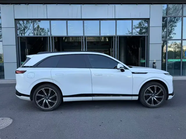 Xpeng G9 — Фото автомобиля 5