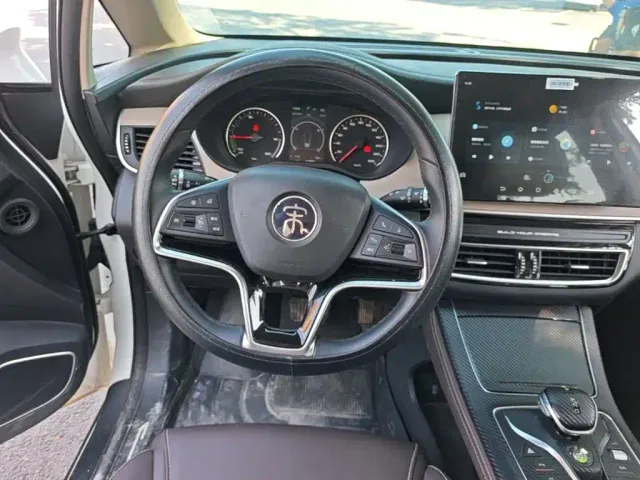 BYD Song MAX — Фото автомобиля 6