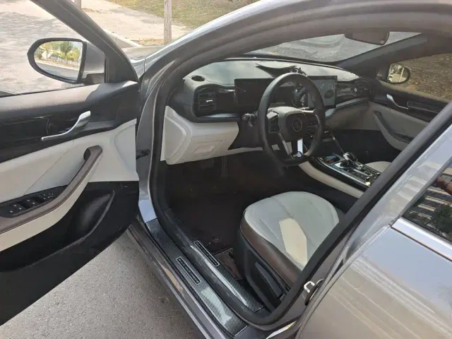 BYD Qin PLUS — Фото автомобиля 12