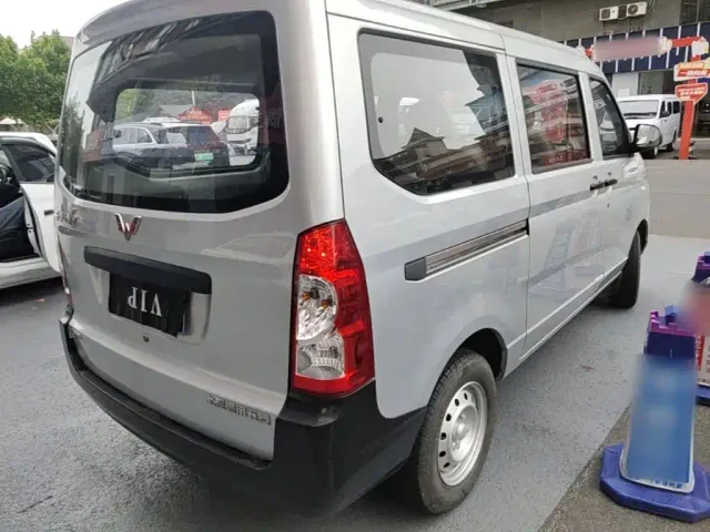 Wuling Rongguang S — Фото автомобиля 6