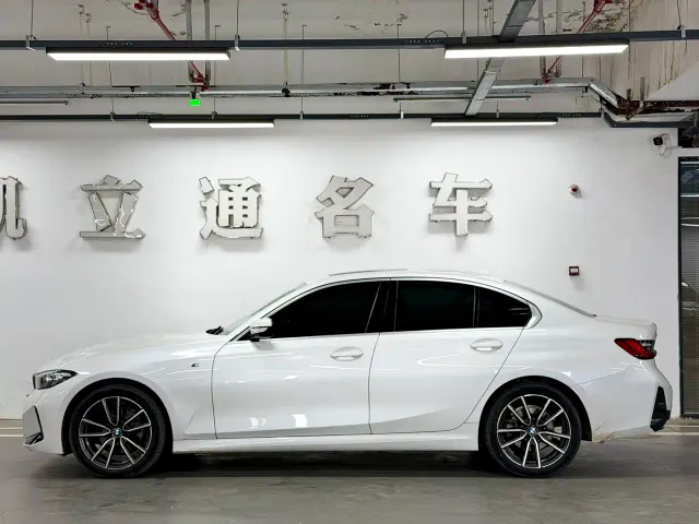 BMW 3 Series — Фото автомобиля 4