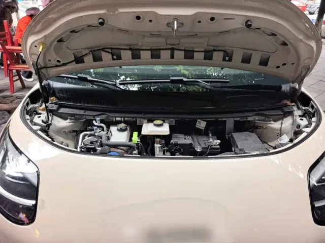 GAC Aion UT — Фото автомобиля 16