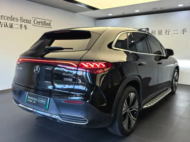 Mercedes-Benz EQE SUV — Фото автомобиля 4