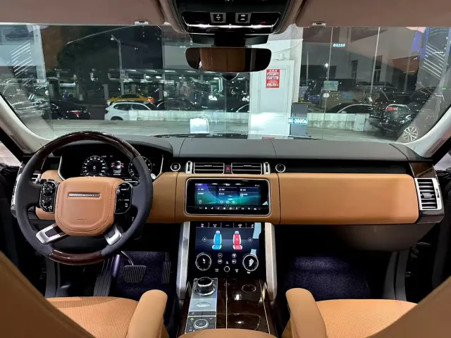 Land Rover Range Rover — Фото автомобиля 8