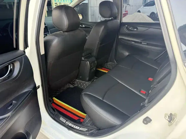 Nissan Tiida — Фото автомобиля 6