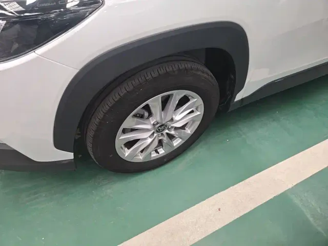 Toyota Corolla Cross — Фото автомобиля 24