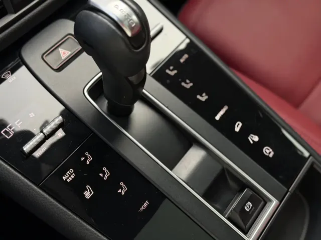 Porsche Macan — Фото автомобиля 18