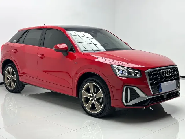 Audi Q2L — Фото автомобиля 3