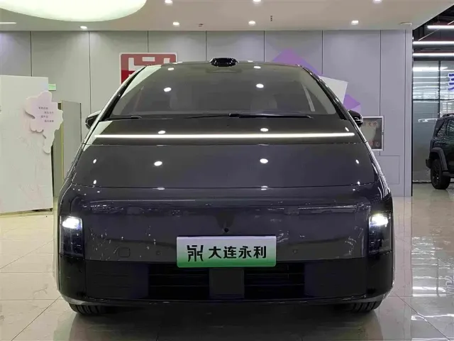 Li Auto MEGA — Фото автомобиля 2