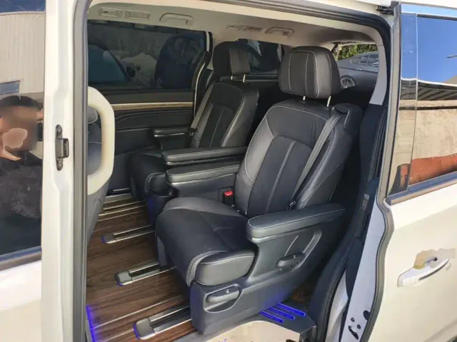 GAC Trumpchi M8 — Фото автомобиля 16