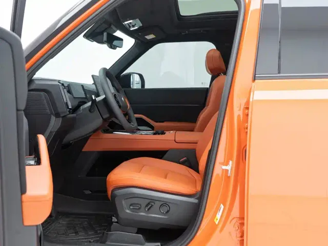 Ford Mustang NEV — Фото автомобиля 9
