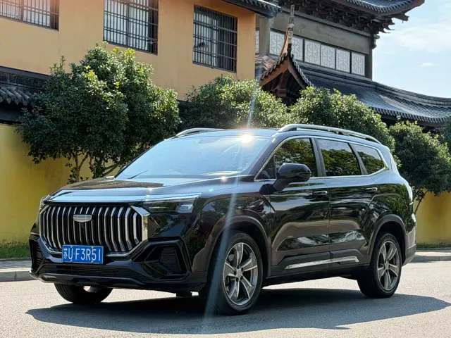 Фотография автомобиля — Geely Haoyue L