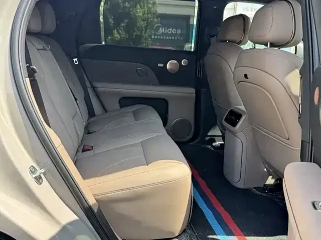 IM Motors LS8 — Фото автомобиля 15