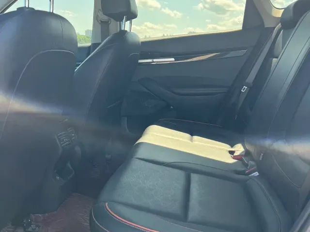 Kia Seltos — Фото автомобиля 9