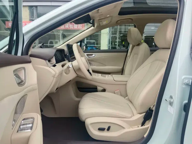 Shangjie SUV — Фото автомобиля 9