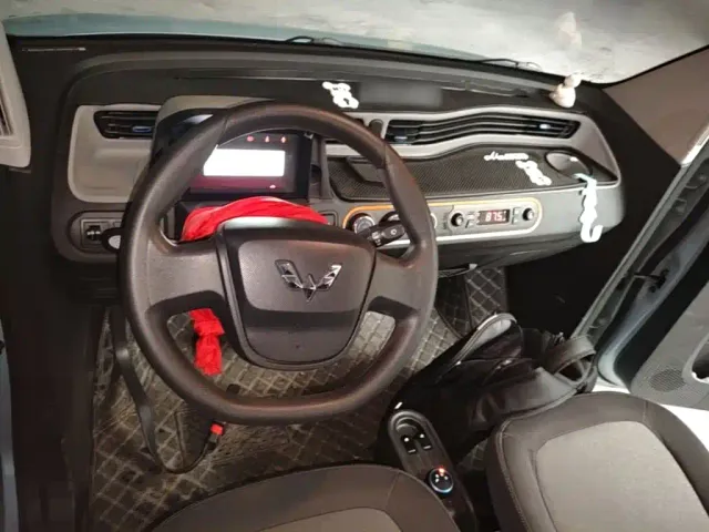 Wuling Hongguang Mini EV — Фото автомобиля 9