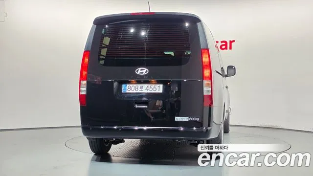 Hyundai Staria — Фото автомобиля 3
