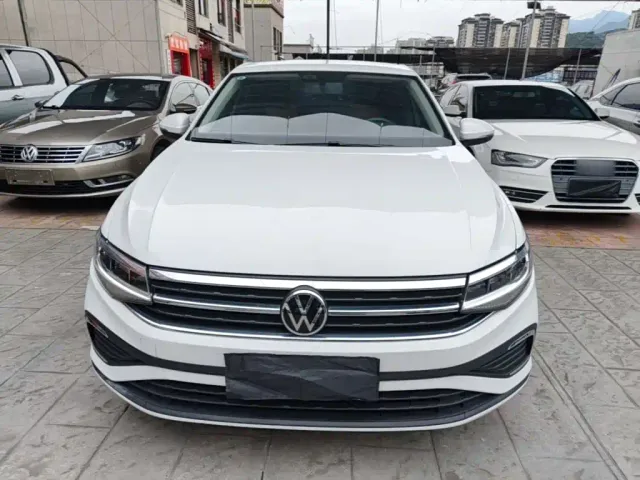 Volkswagen Bora — Фото автомобиля 2