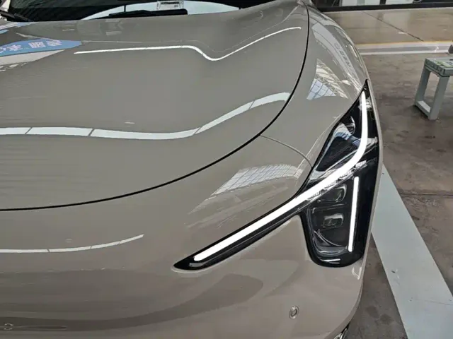 IM Motors LS6 — Фото автомобиля 23