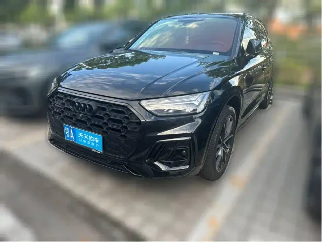 Фотография автомобиля — Audi Q5L