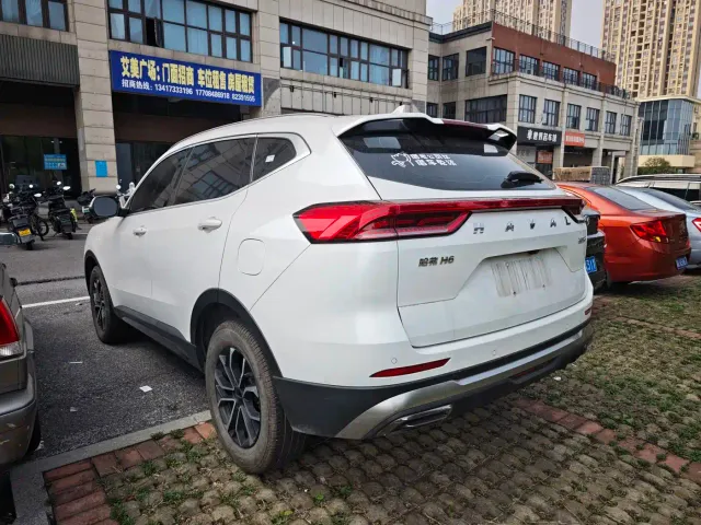 Haval H6 — Фото автомобиля 12