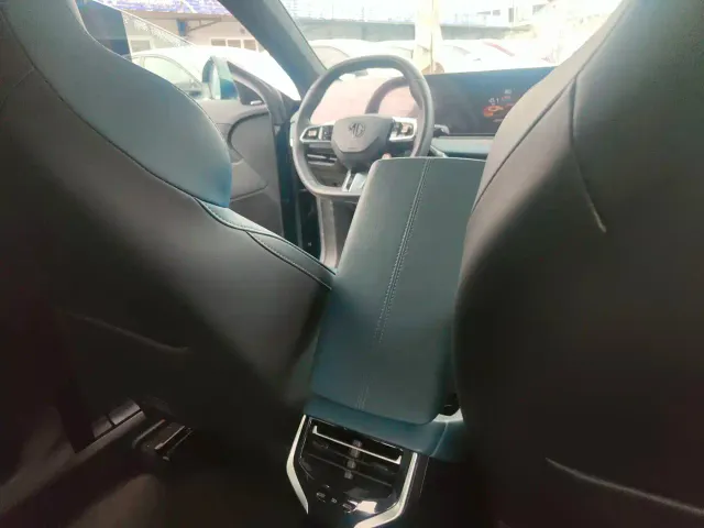 MG 7 — Фото автомобиля 8