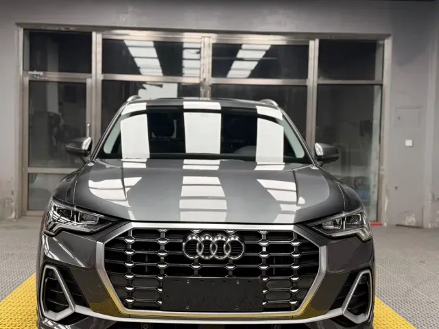 Audi Q3 — Фото автомобиля 2