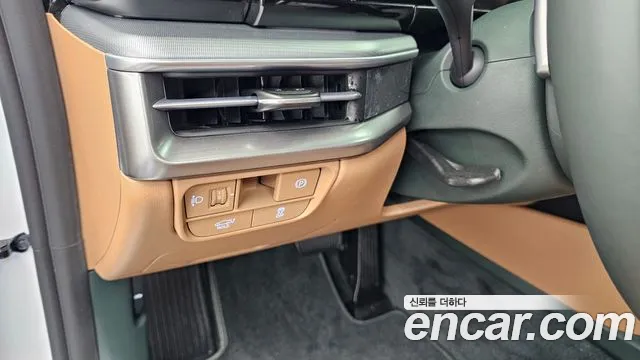 Hyundai Grandeur Grandeur (GN7) 2.5 Бензин 2WD — Фото автомобиля 15