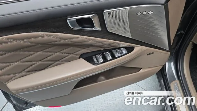 Kia K8 Hybrid — Фото автомобиля 13